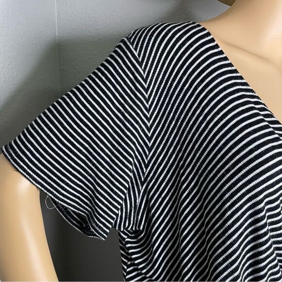 BP Deep V Neck Faux Wrap Draped Short Sleeve Striped Blouse Black White SZ Large - Picture 6 of 12